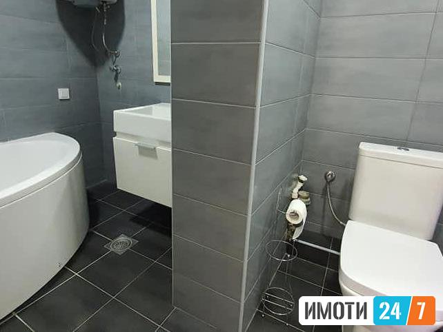 Се продава трособен стан 66м2Аеродром