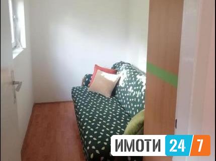 Се продава стан на одлична локација 65м2Рузвелтова