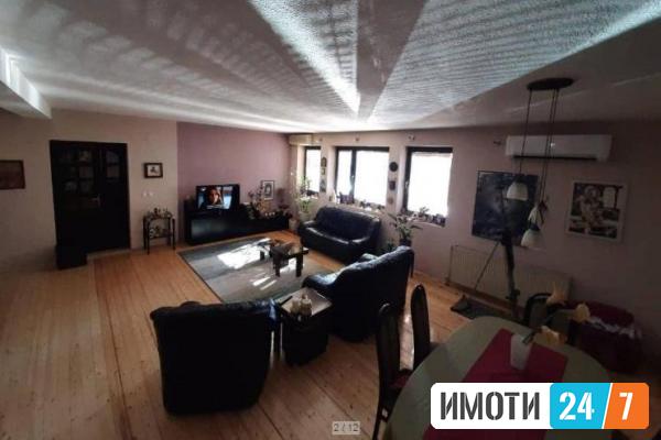 Се продава куќа 200м2Козле