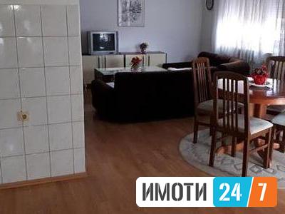 Се продава трособен стан 83м2Буњаковец