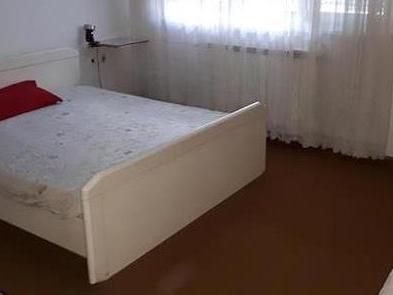 Се продава трособен стан 83м2Буњаковец
