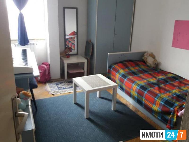 Се продава стан 96м2 одлична локацијаКозле