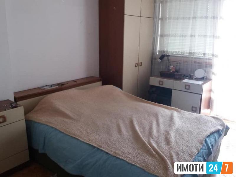 Се продава стан 96м2 одлична локацијаКозле