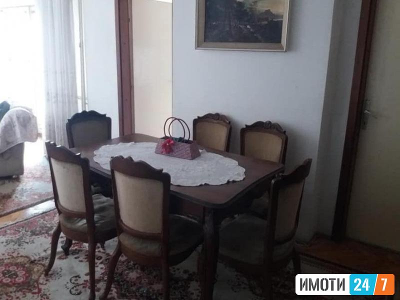 Се продава стан 96м2 одлична локацијаКозле