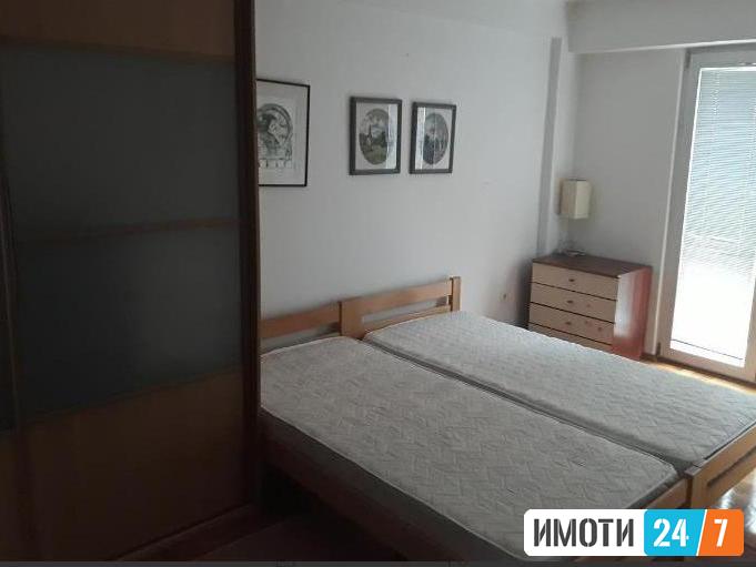 Se prodava trosoben stan 73m2Centar