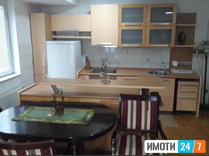Se prodava trosoben stan 73m2Centar