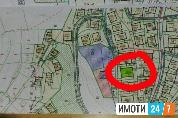 Се продава градежен плац 710м2Нерези