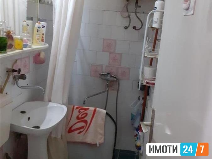 Се издава стан 48м2Дебар Маало