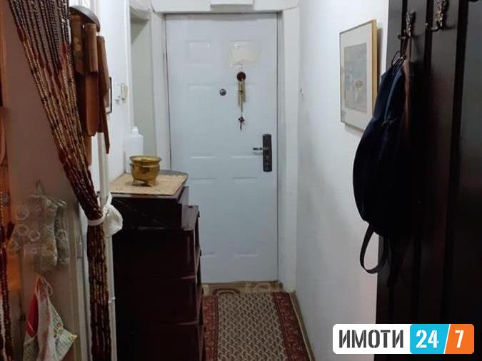 Се издава стан 48м2Дебар Маало