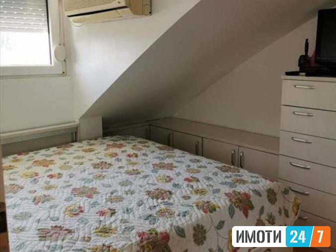 Се продава луксузен дуплекс 82м2Црниче