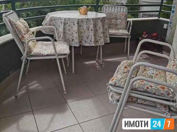 Се продава луксузен дуплекс 82м2Црниче