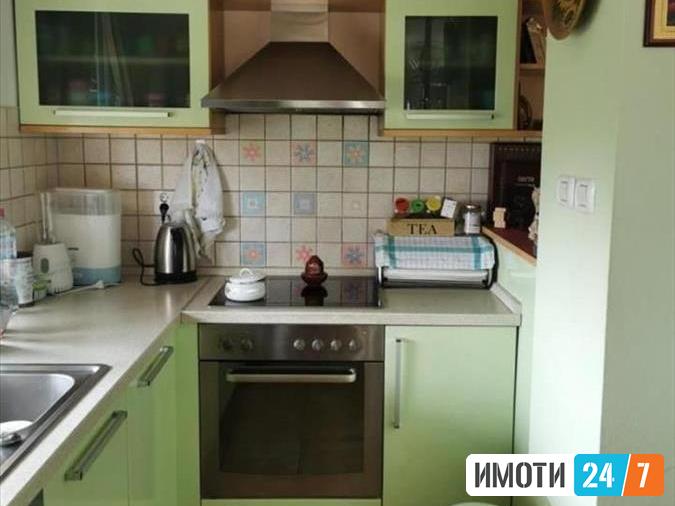 Се продава луксузен дуплекс 82м2Црниче