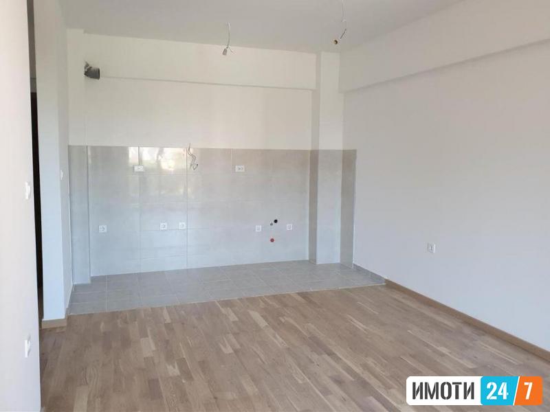 Се издаваат станови за деловна намена канцеларииМичурин