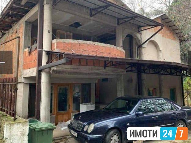 Се продава семејна куќа 120м2Водно
