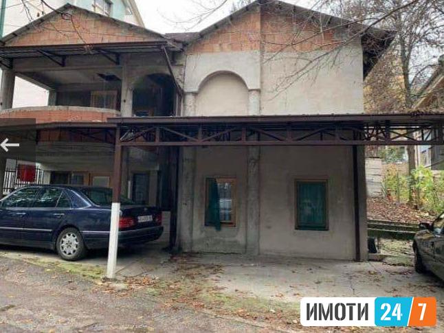 Се продава семејна куќа 120м2Водно