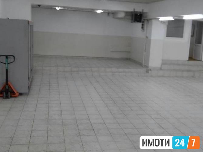Се продава деловен простор магацин Порта Влае