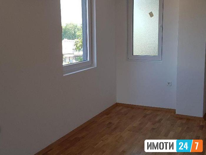 Се издава празен стан 44м2Кисела Вода