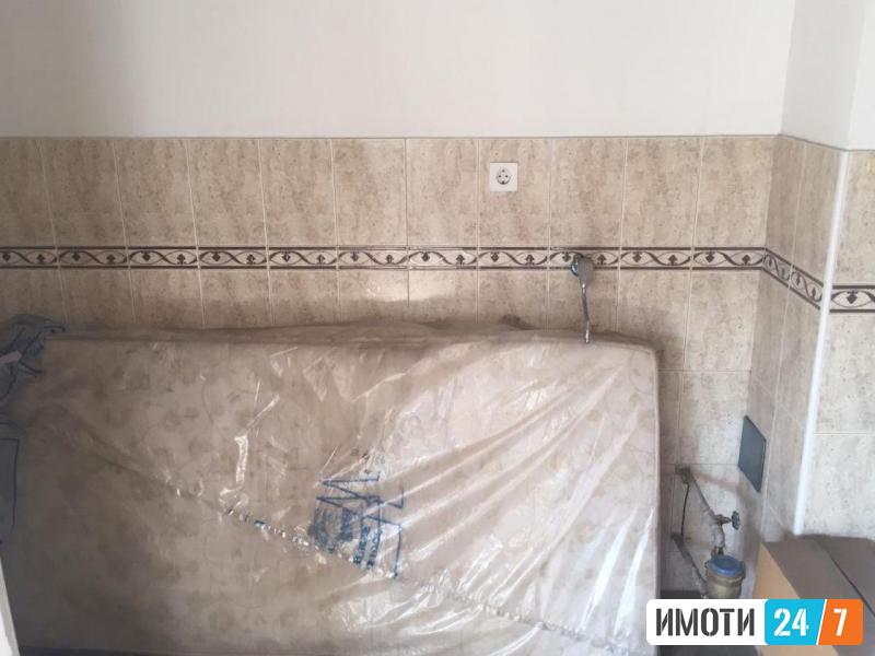 Се продава стан 66м2 на одлична локација Центар