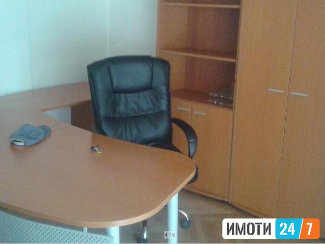 Се изнајмува деловен простор 45м2Капиштец