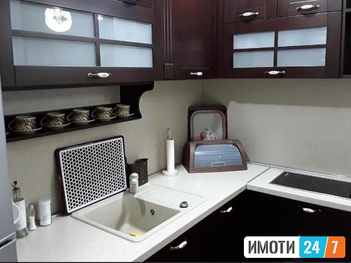 Се продава трособен стан 45м2Аеродром