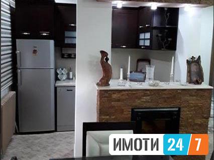 Се продава трособен стан 45м2Аеродром