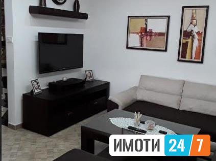 Се продава трособен стан 45м2Аеродром