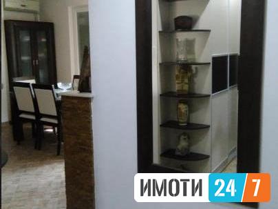 Се продава трособен стан 45м2Аеродром