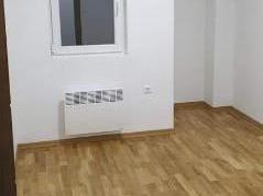 Се издава стан за деловен простор 60м2Дебар маало