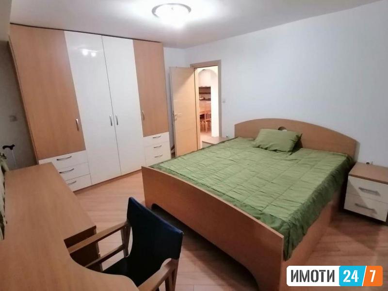 Се продава двособен стан 66м2Козле