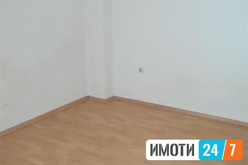 Се продава гарсоњера 33м2Влае