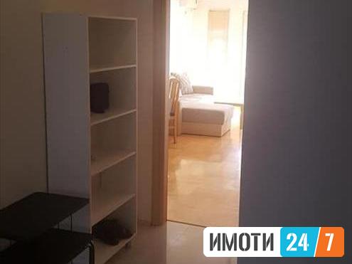 Се издава трособен стан 74м2Центар