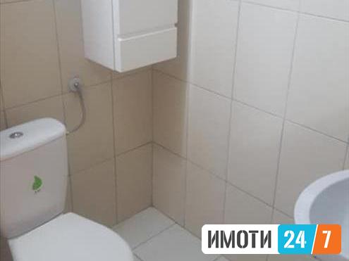Се издава трособен стан 74м2Центар