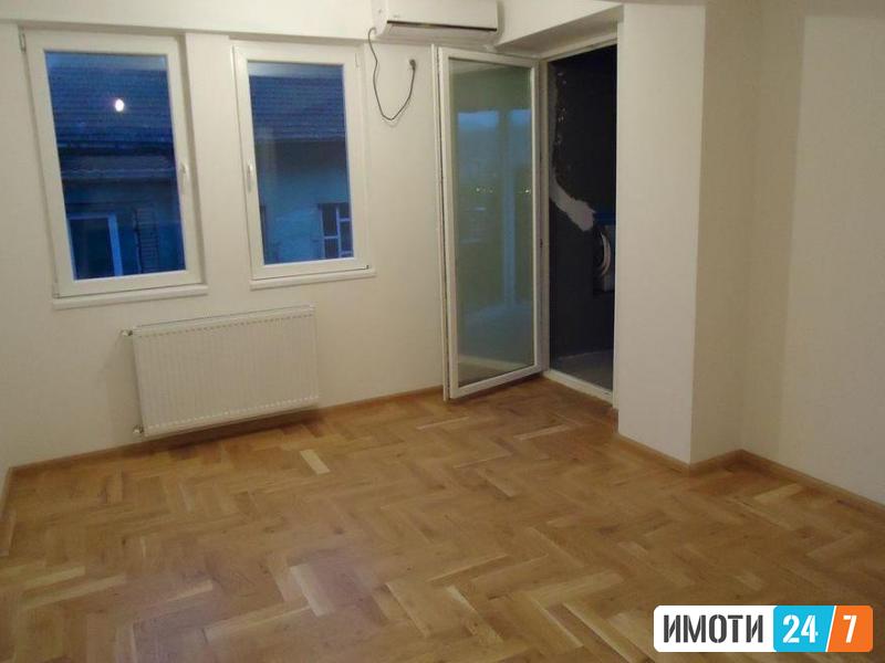 Се издава двособен стан 47м2Центар