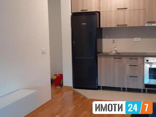 Се издава трособен стан 50м2Карпош 3