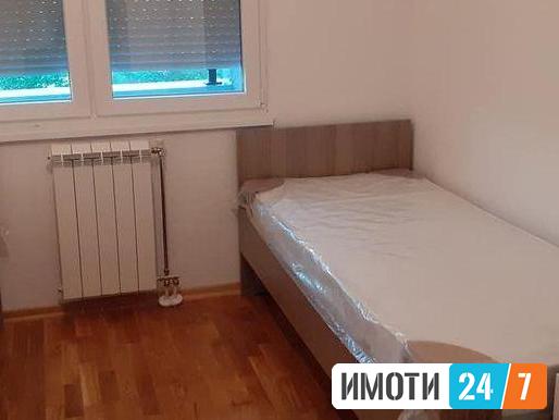 Се издава трособен стан 50м2Карпош 3