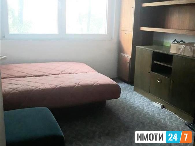 Се продава трособен стан 62м2Аеродорм