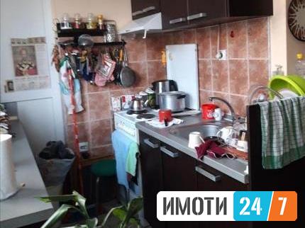 Се продава стан 63м2Ченто