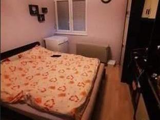 Се продава трособен стан 61м2Хром