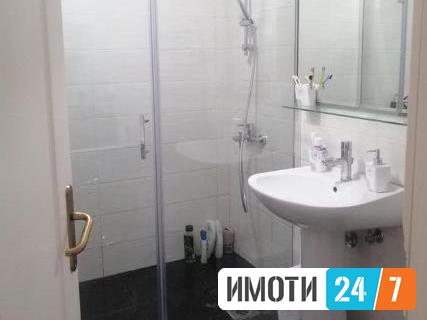 Се продава стан 74м2Влае