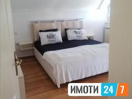 Се продава стан 74м2Влае