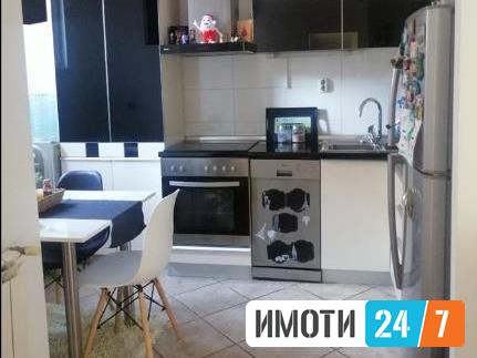 Се продава стан 74м2Влае