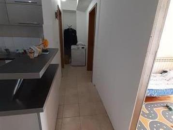 Се продава трособен стан 58м2Кисела Вода