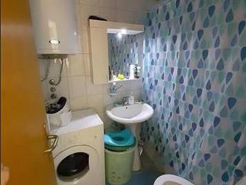 Се продава трособен стан 58м2Кисела Вода