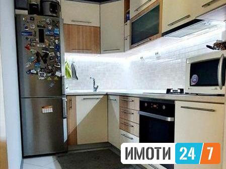 Се продава трособен стан 66м2Ново Лисиче