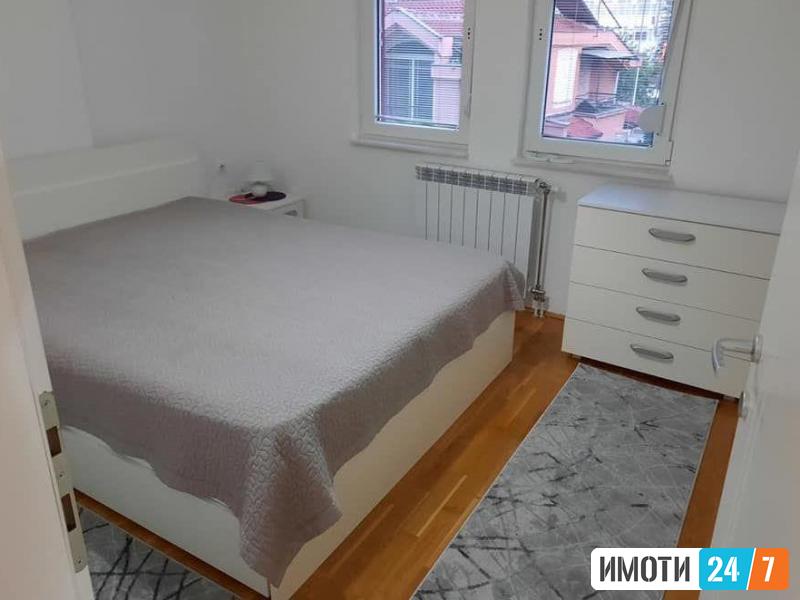 Се изнајмува одличен стан 60м2кај Мида