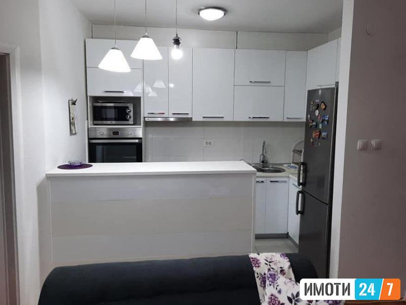 Се изнајмува одличен стан 60м2кај Мида