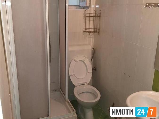 Се изнајмува трособен стан 70м2кај Драмски