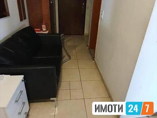 Се продава одличен деловен простор спроти ЗебраКапиштец
