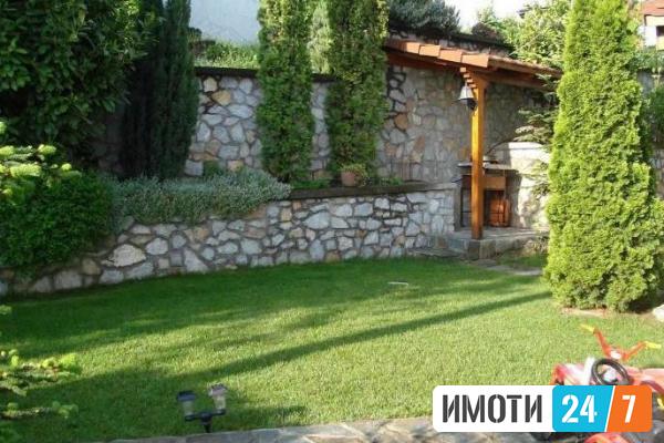 Се издава деловен простор куќа 240м2Сопиште