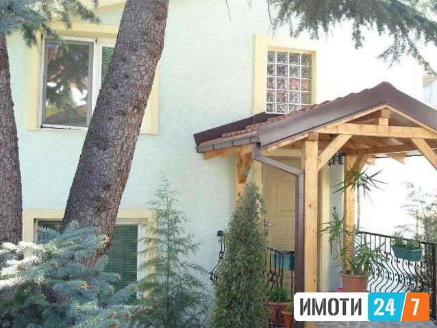 Се издава деловен простор куќа 240м2Сопиште